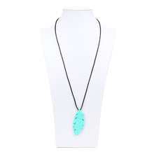 Nixi Silicone Teething Pendant, Feather